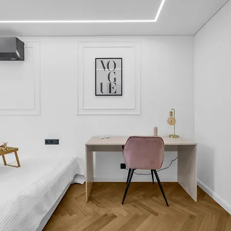 Apartamento Rondo Onz - 11th Floor, Air Con - By Rentujemy *